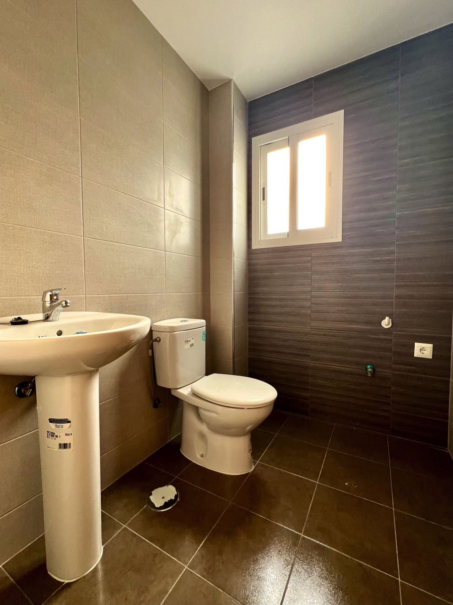 3 bedroom Terraced Villa for sale in Periana with garage - € 189,500 (Ref: 9441685)