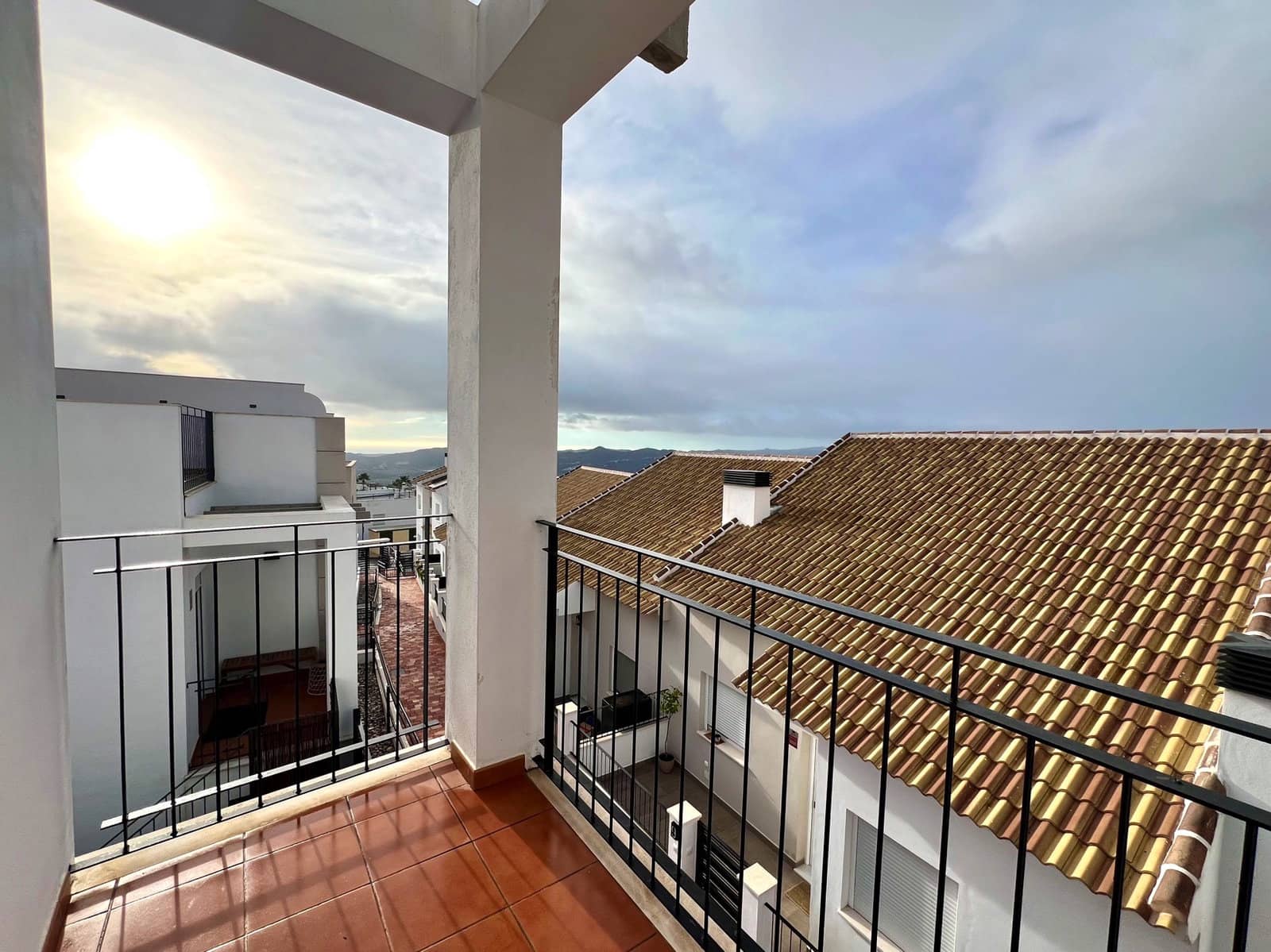 3 bedroom Terraced Villa for sale in Periana with garage - € 189,500 (Ref: 9441685)