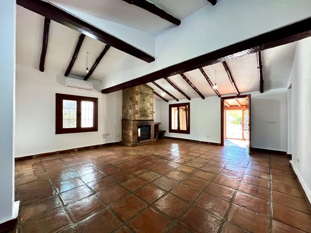 3 soveværelse Villa til salg i Viñuela med swimmingpool garage - € 475.000 (Ref: 9484980)