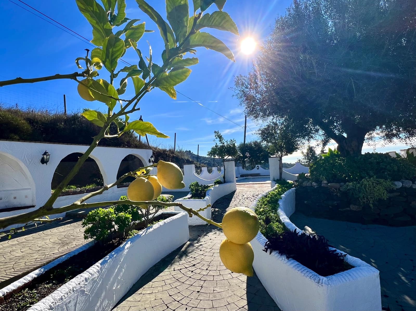 3 bedroom Villa for sale in Vinuela with pool garage - € 475,000 (Ref: 9484980)