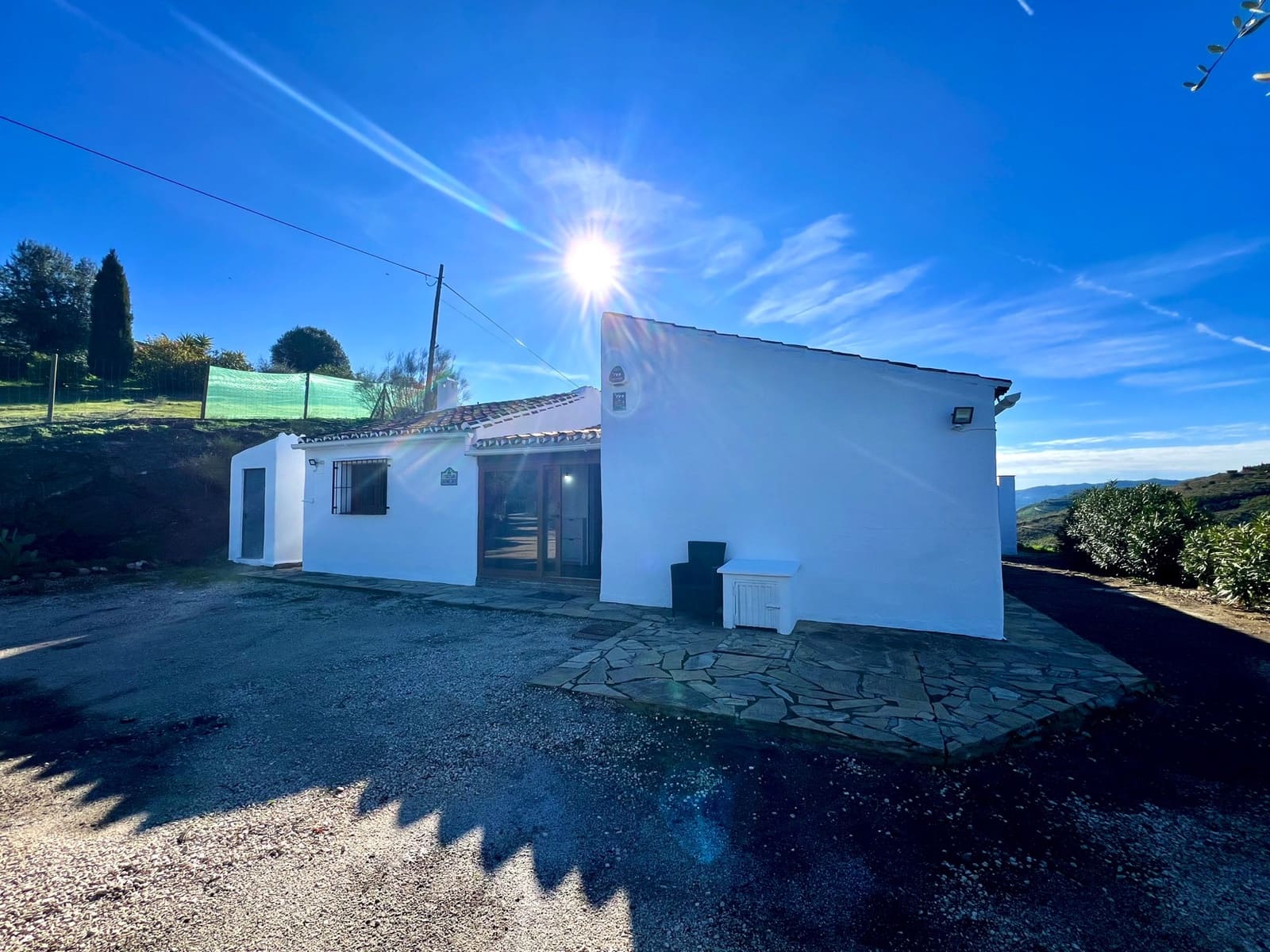 3 bedroom Villa for sale in Vinuela with pool garage - € 475,000 (Ref: 9484980)