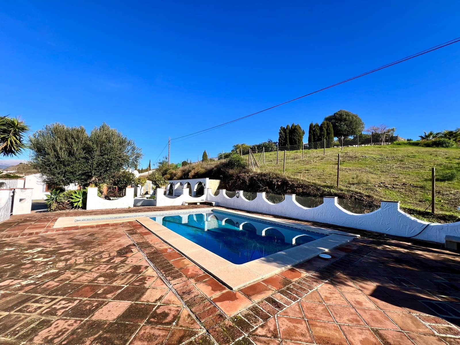 3 bedroom Villa for sale in Vinuela with pool garage - € 475,000 (Ref: 9484980)