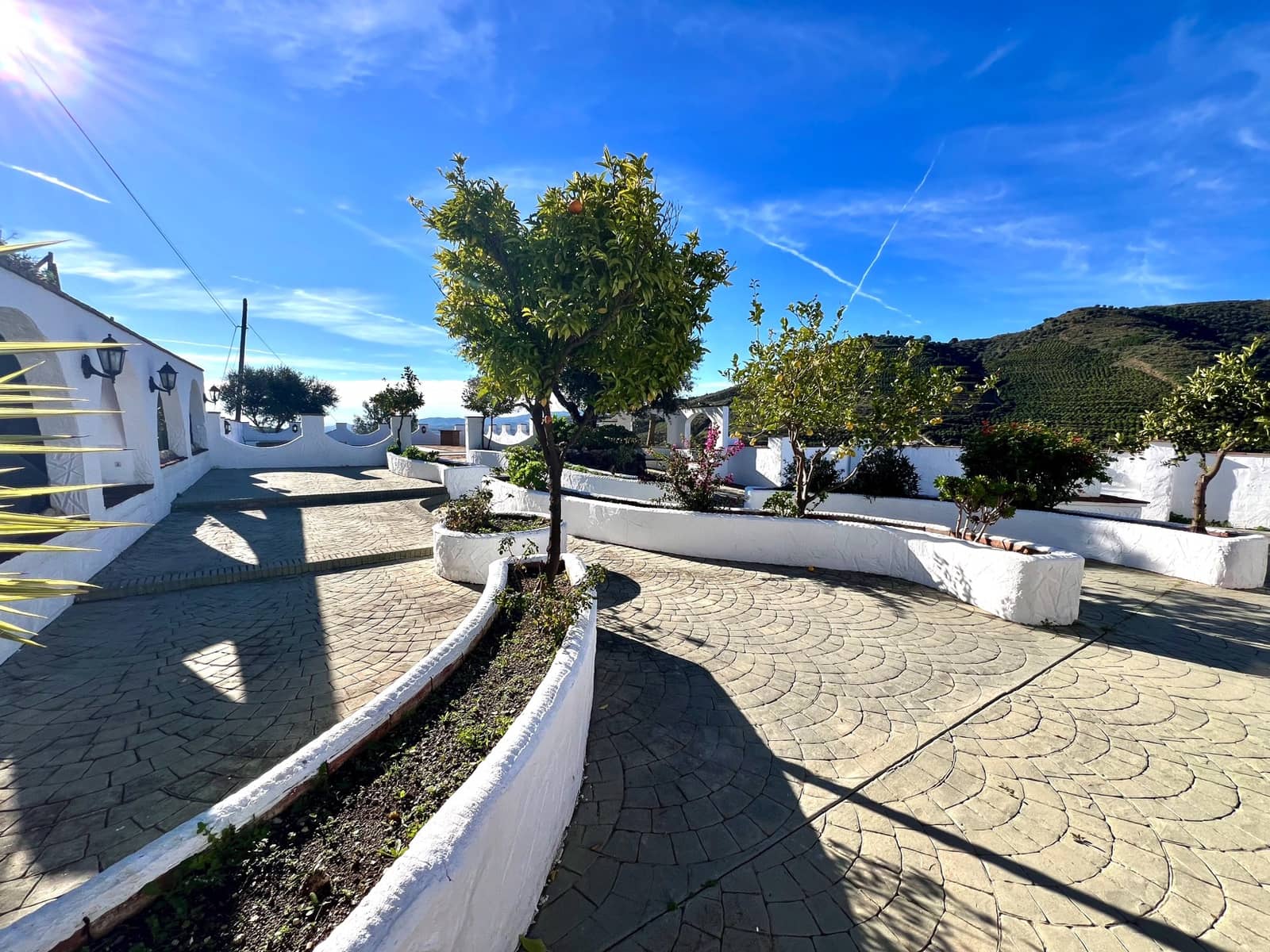 3 bedroom Villa for sale in Vinuela with pool garage - € 475,000 (Ref: 9484980)