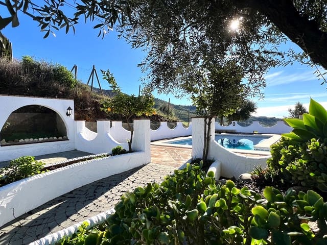 3 Zimmer Villa zu verkaufen in Viñuela mit Pool Garage - 475.000 € (Ref: 9484980)
