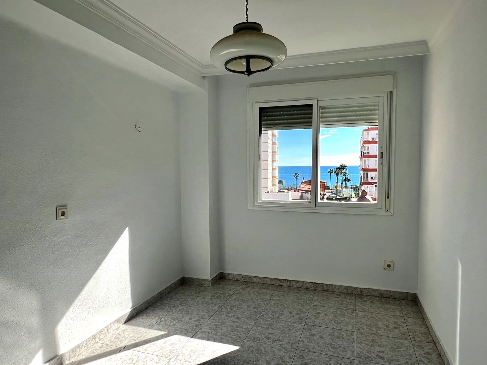 3 soveværelse Lejlighed til salg i Torre del Mar med swimmingpool - € 319.000 (Ref: 9485473)