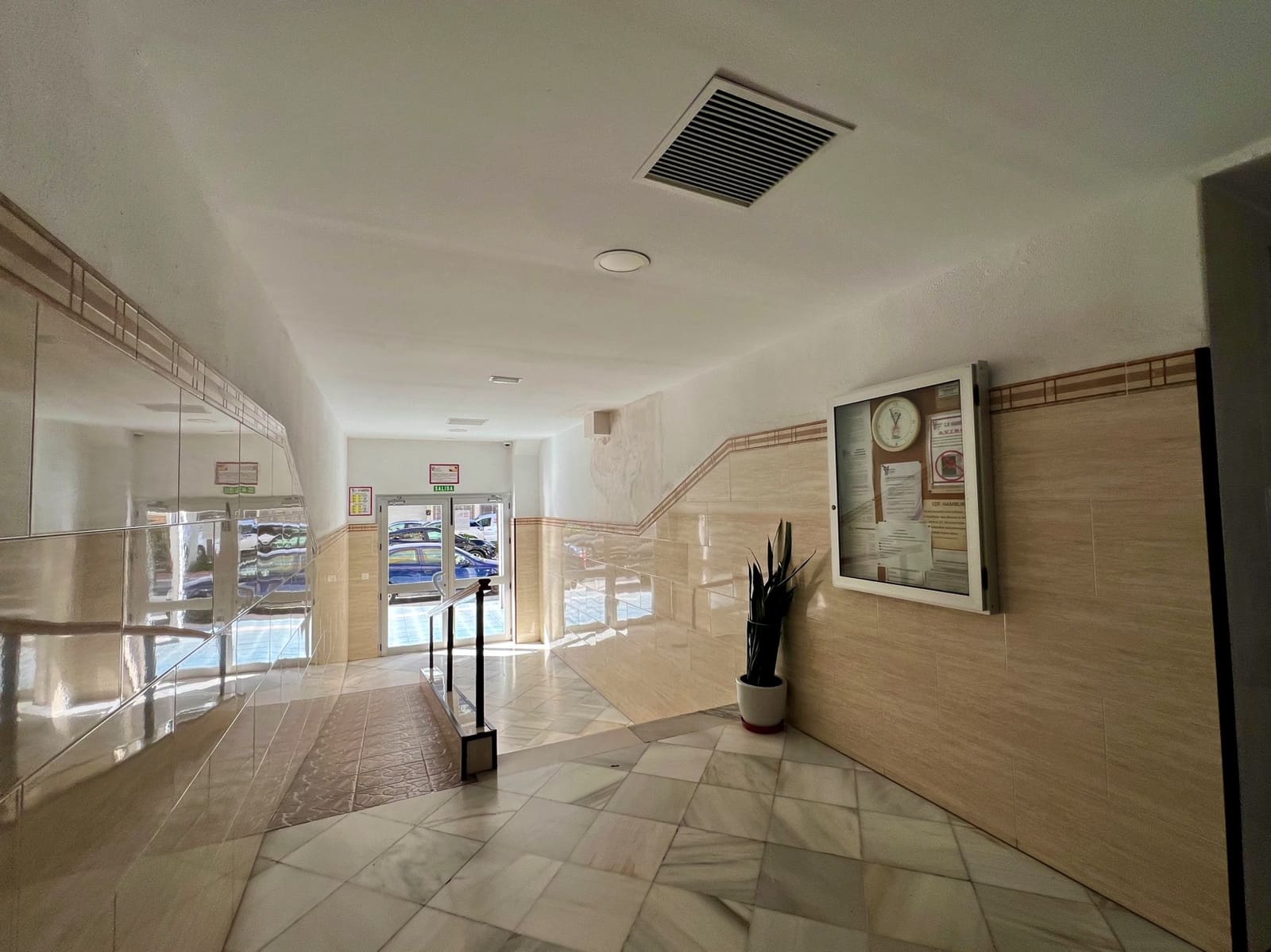 3 soveværelse Lejlighed til salg i Torre del Mar med swimmingpool - € 319.000 (Ref: 9485473)