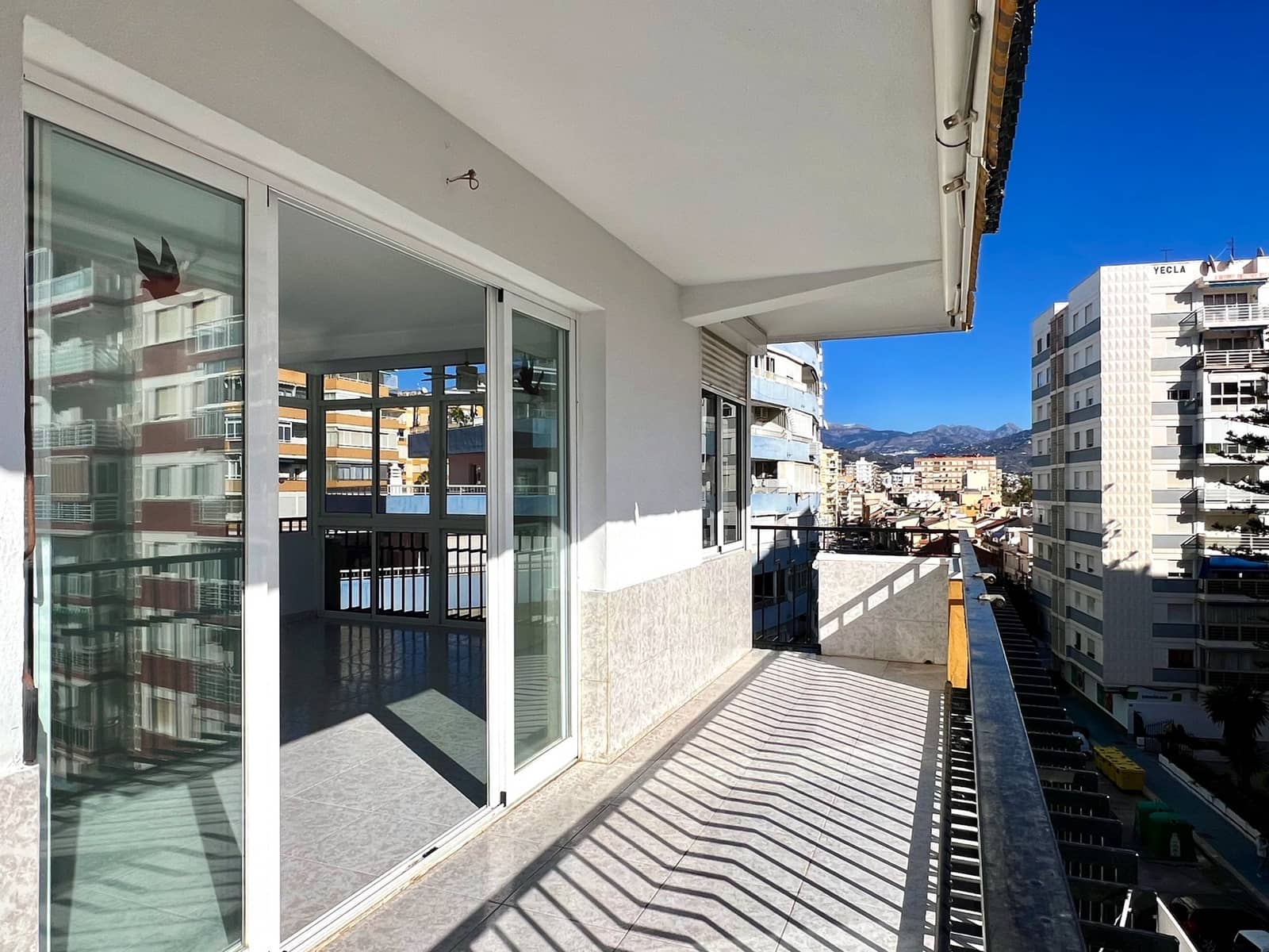 3 soveværelse Lejlighed til salg i Torre del Mar med swimmingpool - € 319.000 (Ref: 9485473)