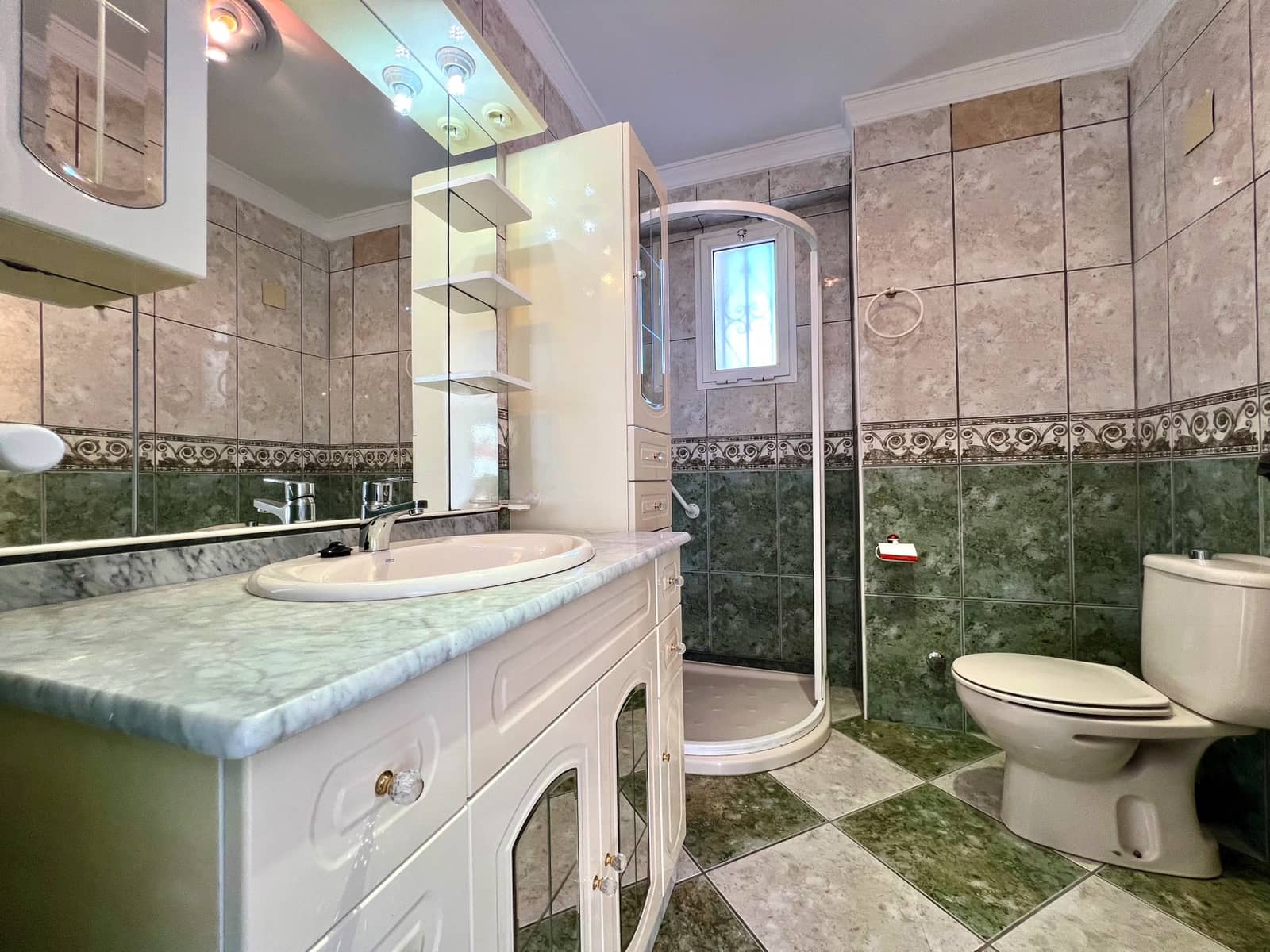 3 soveværelse Lejlighed til salg i Torre del Mar med swimmingpool - € 319.000 (Ref: 9485473)