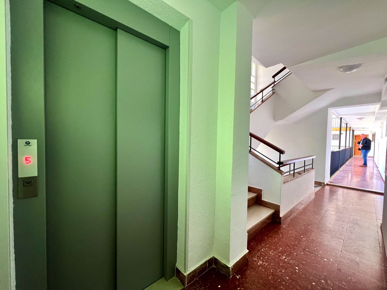 3 soveværelse Lejlighed til salg i Torre del Mar med swimmingpool - € 319.000 (Ref: 9485473)