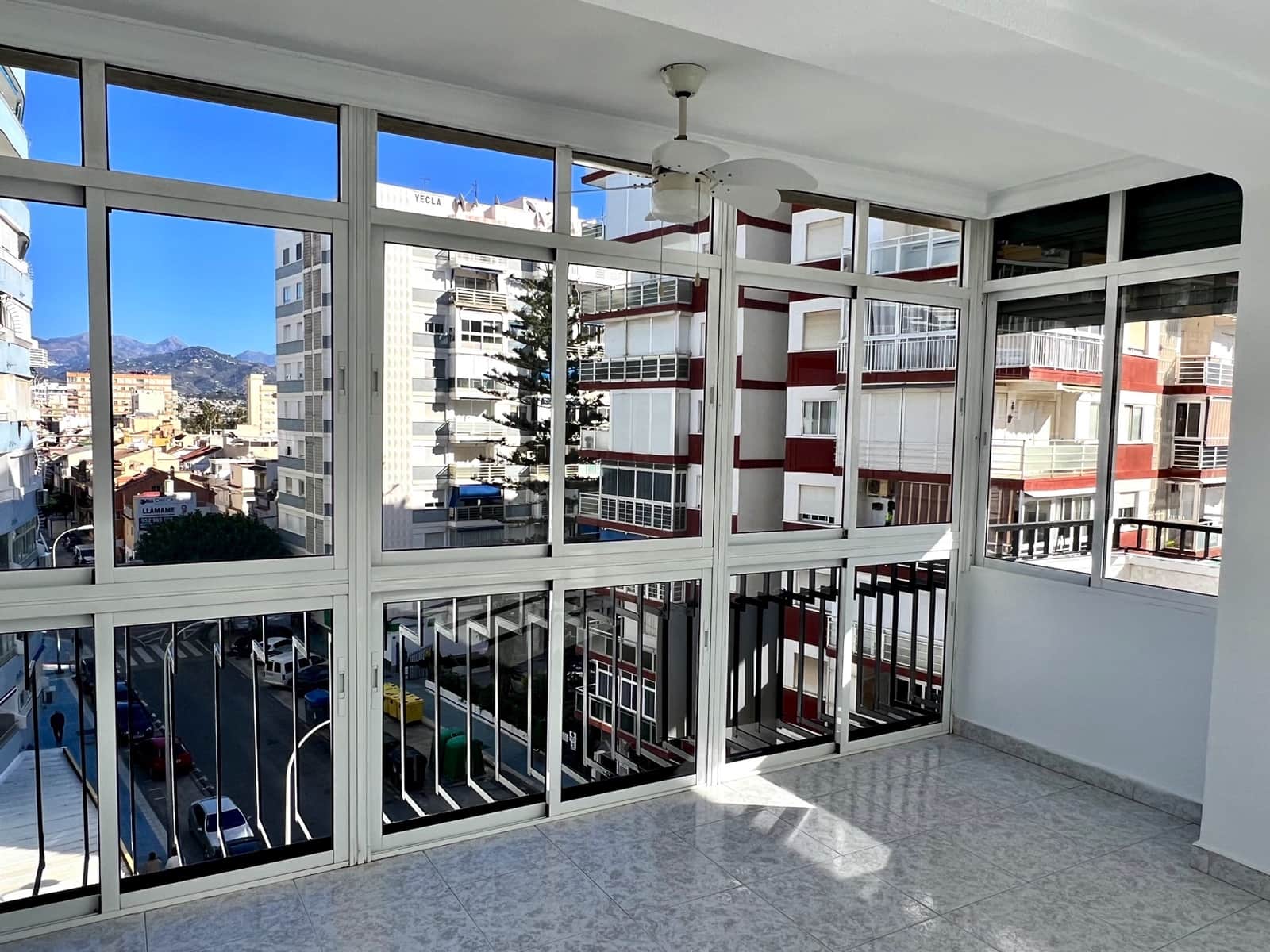 3 soveværelse Lejlighed til salg i Torre del Mar med swimmingpool - € 319.000 (Ref: 9485473)