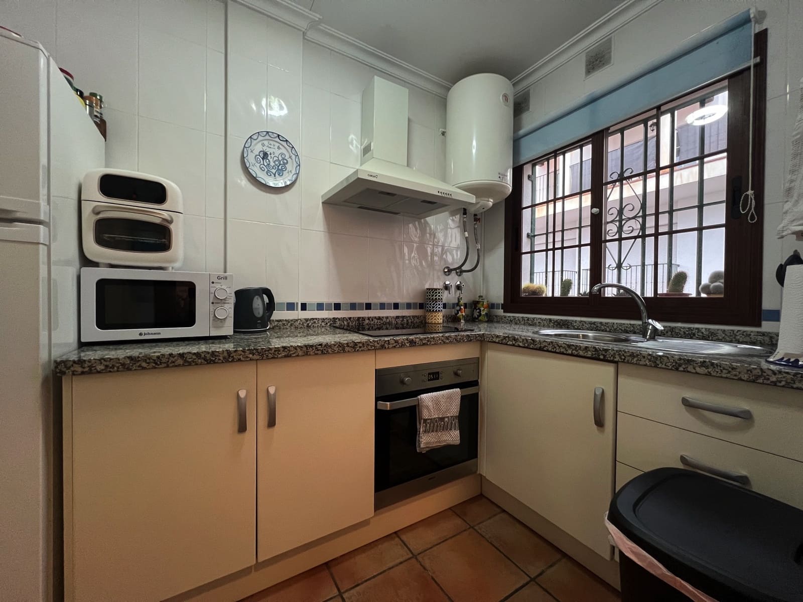 3 Zimmer Reihenhaus zu verkaufen in Alcaucin mit Pool Garage - 219.000 € (Ref: 9578189)