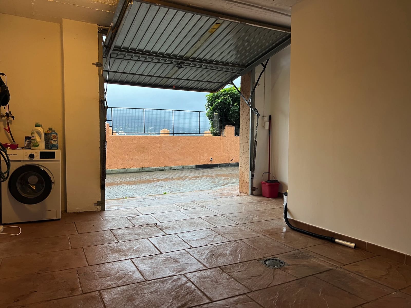 3 Zimmer Reihenhaus zu verkaufen in Alcaucin mit Pool Garage - 219.000 € (Ref: 9578189)