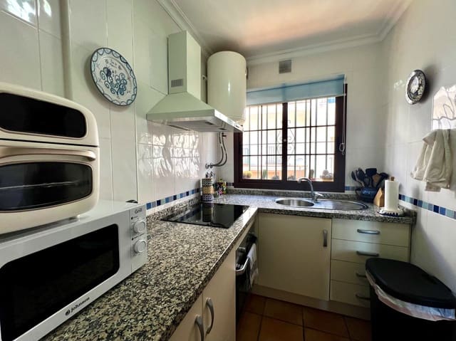 3 soverom Rekkehus til salgs i Alcaucín med svømmebasseng garasje - € 219 000 (Ref: 9578189)