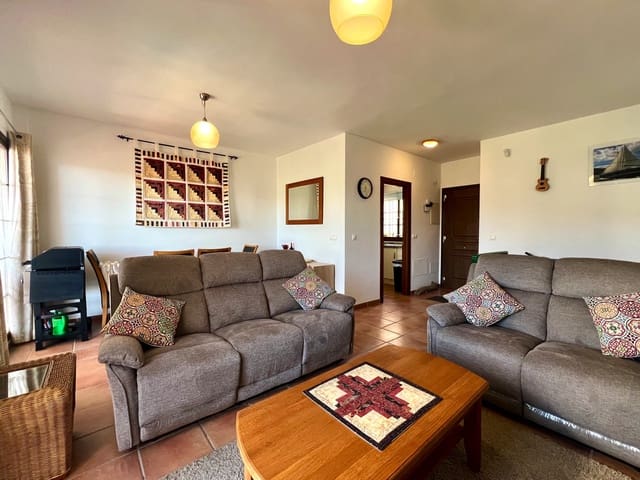 3 soverom Rekkehus til salgs i Alcaucín med svømmebasseng garasje - € 219 000 (Ref: 9578189)