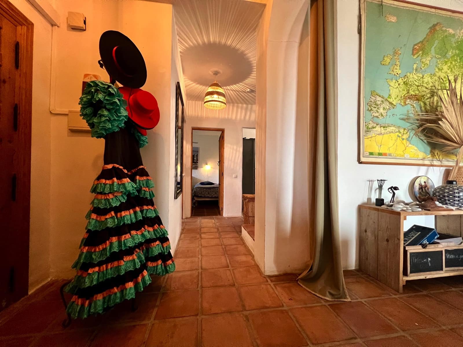 4 bedroom Villa for sale in Alcaucin with pool - € 439,000 (Ref: 9639751)