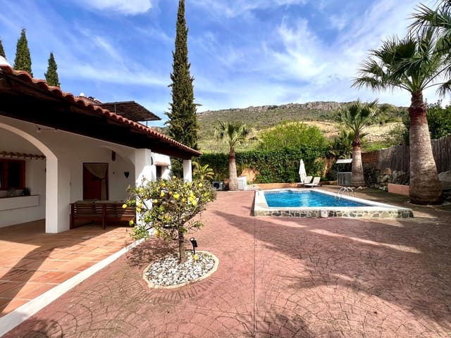 4 soverom Villa til salgs i Alcaucín med svømmebasseng - € 425 000 (Ref: 9639751)