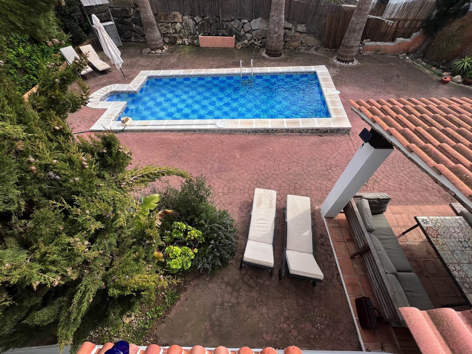 4 bedroom Villa for sale in Alcaucin with pool - € 439,000 (Ref: 9639751)