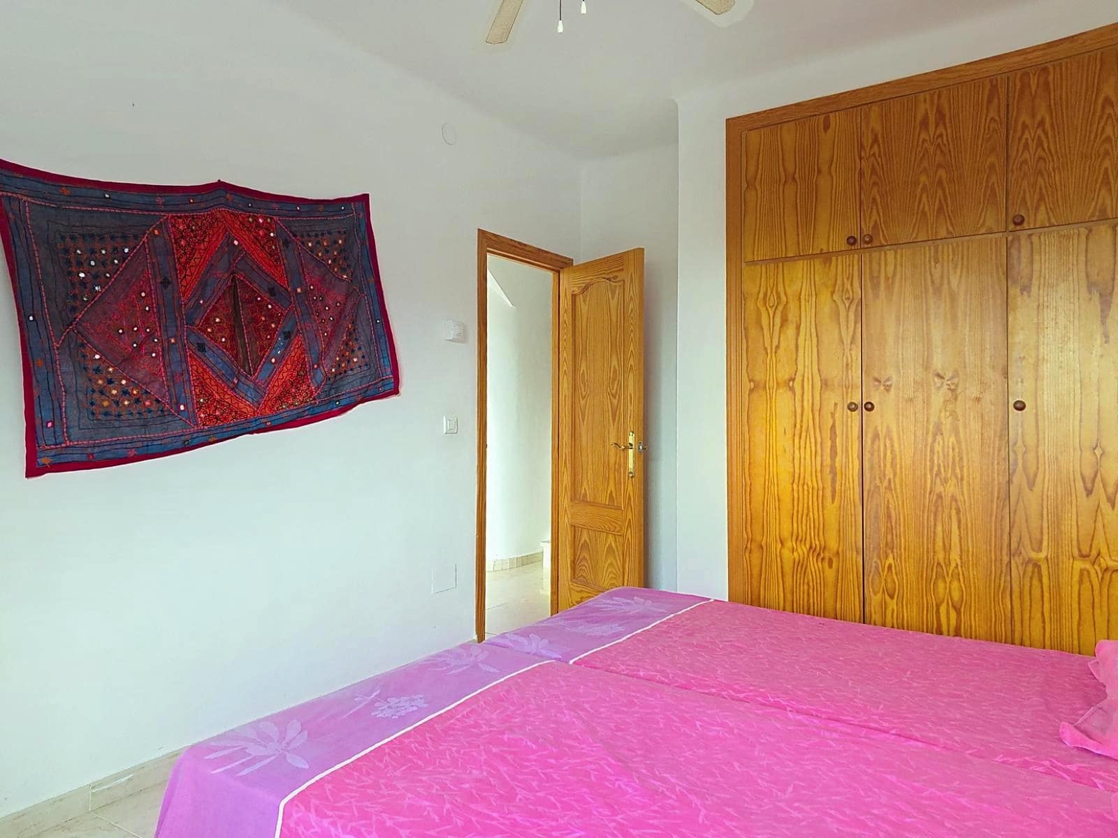 4 soveværelse Villa til salg i Alcaucin med swimmingpool - € 369.000 (Ref: 9688749)