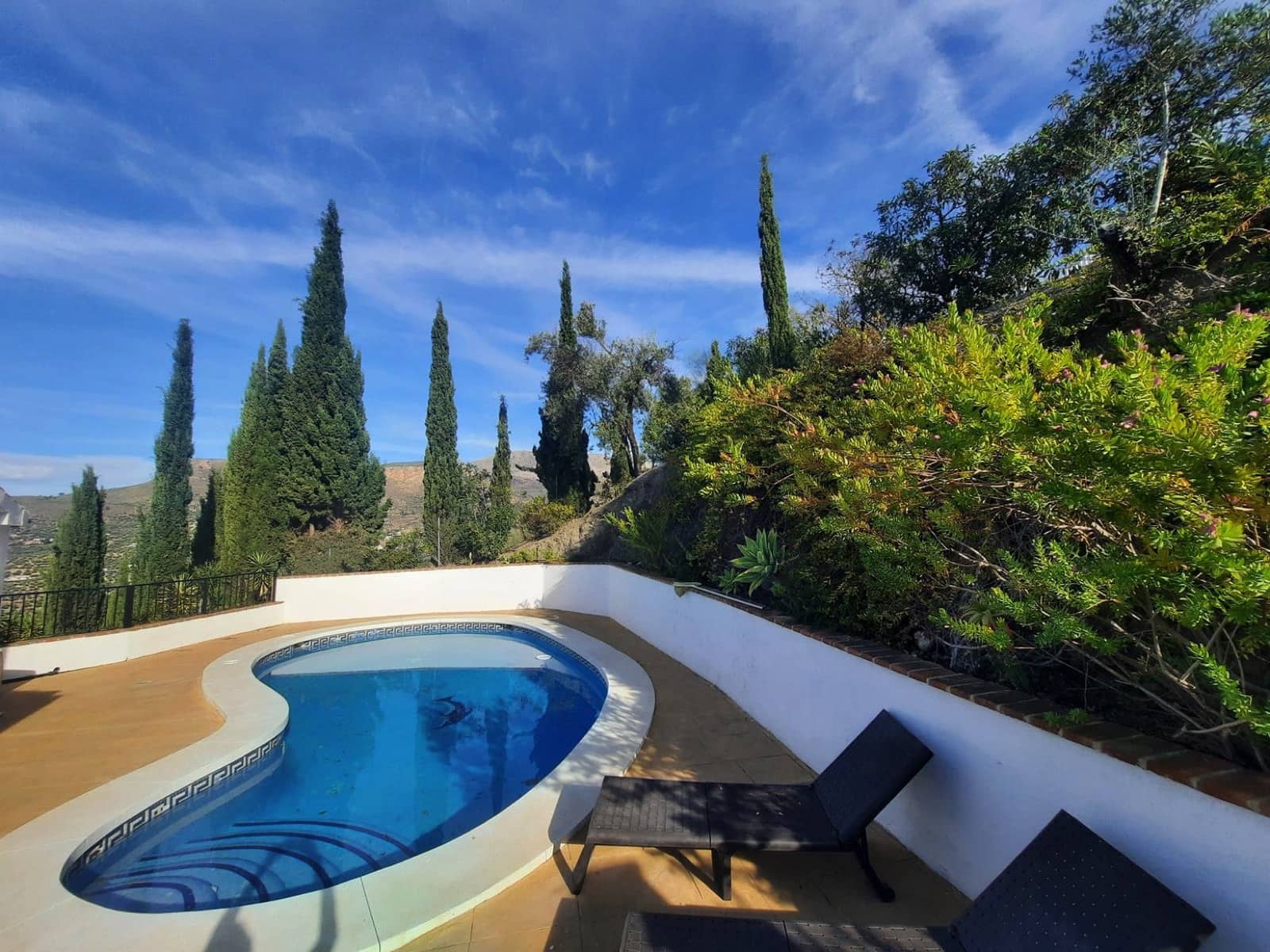 4 soveværelse Villa til salg i Alcaucin med swimmingpool - € 369.000 (Ref: 9688749)