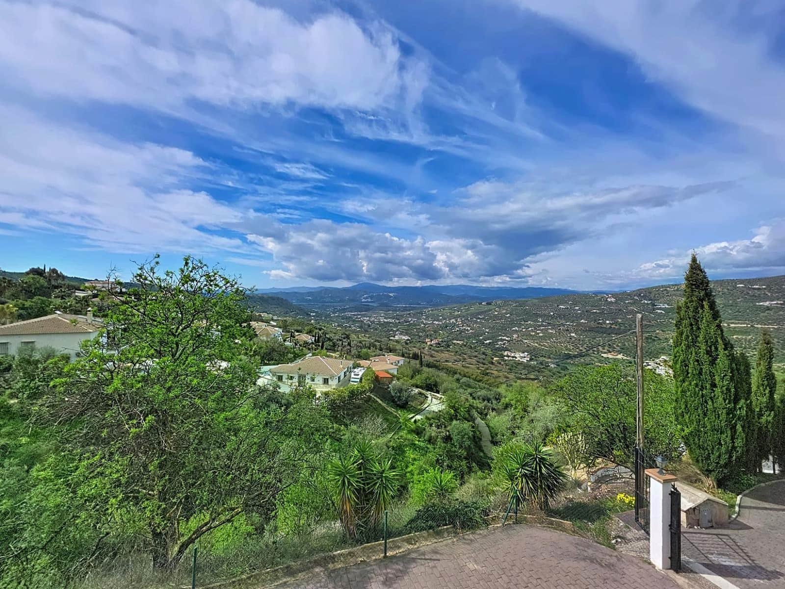 4 soveværelse Villa til salg i Alcaucin med swimmingpool - € 369.000 (Ref: 9688749)