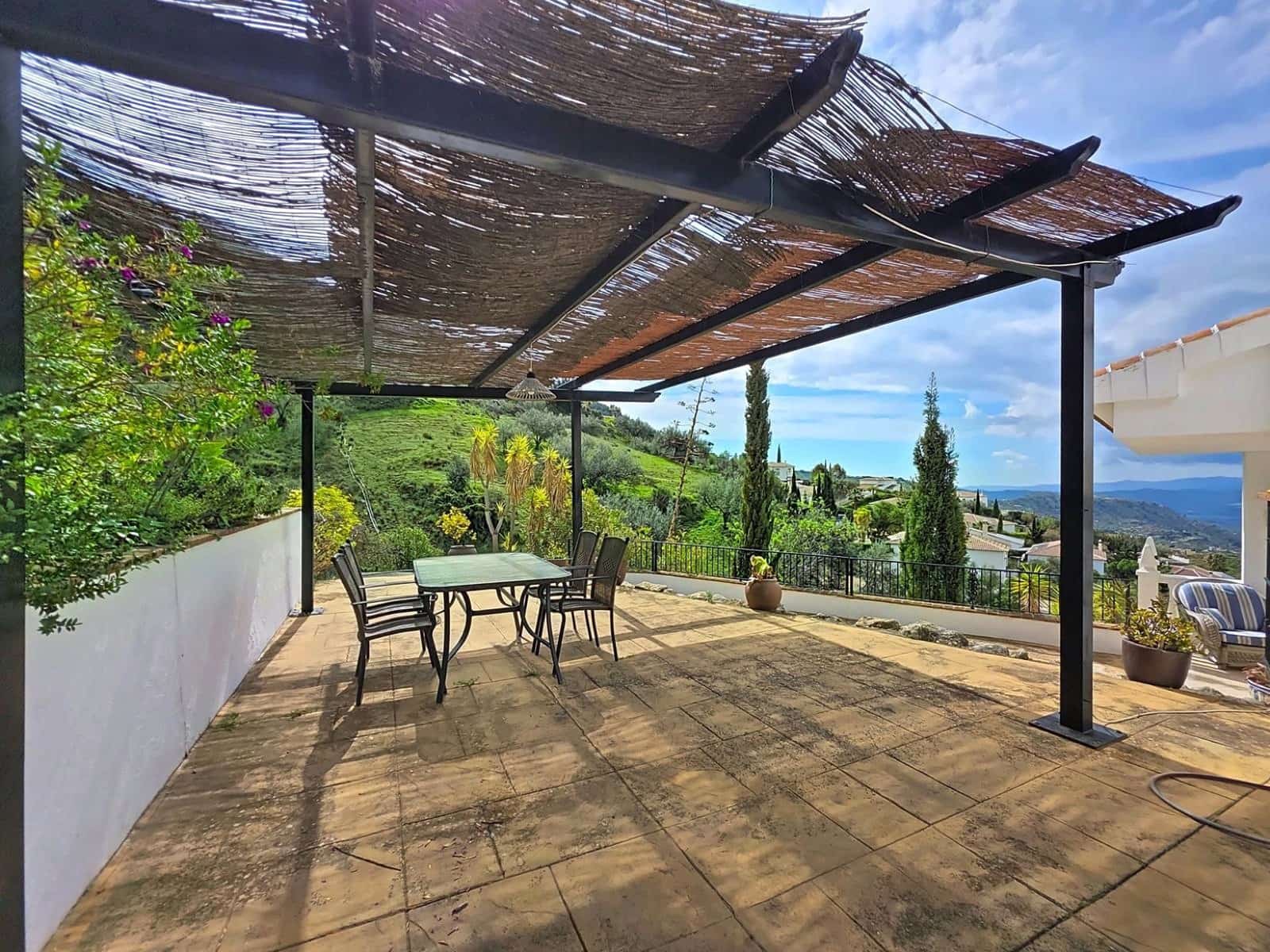 4 soverom Villa til salgs i Alcaucin med svømmebasseng - € 369 000 (Ref: 9688749)