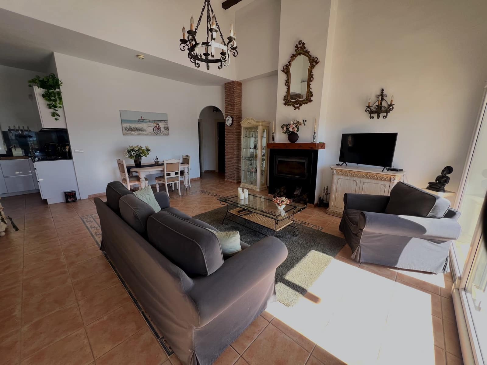 4 soverom Villa til salgs i Vinuela med svømmebasseng garasje - € 425 000 (Ref: 9696898)