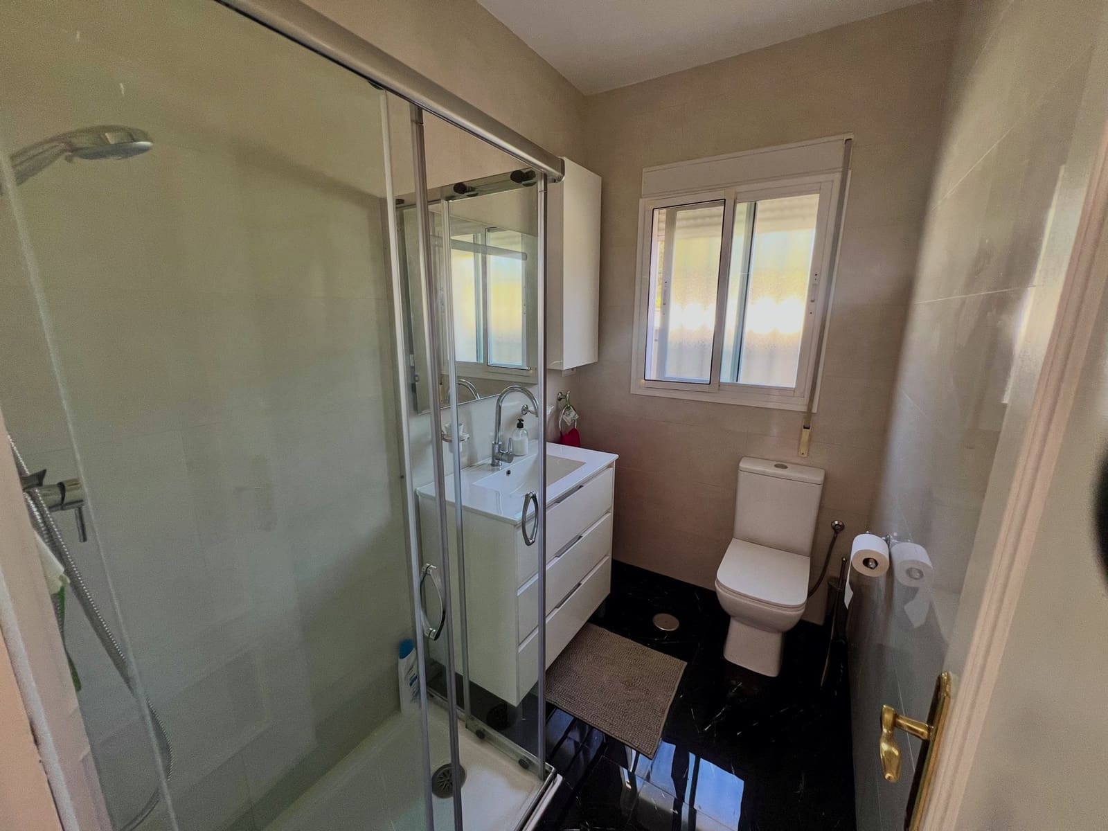 4 soverom Villa til salgs i Vinuela med svømmebasseng garasje - € 425 000 (Ref: 9696898)