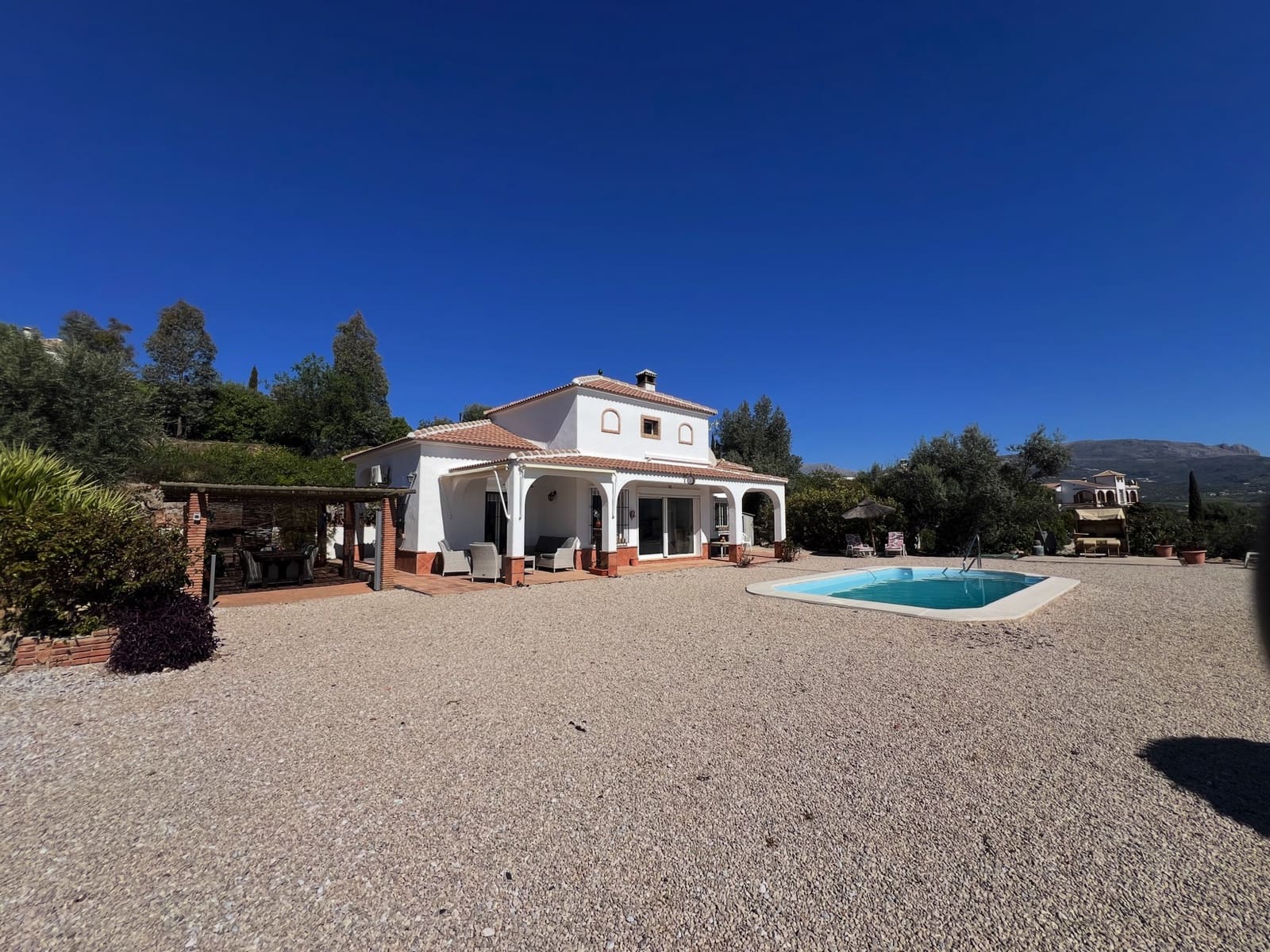 4 soverom Villa til salgs i Vinuela med svømmebasseng garasje - € 425 000 (Ref: 9696898)