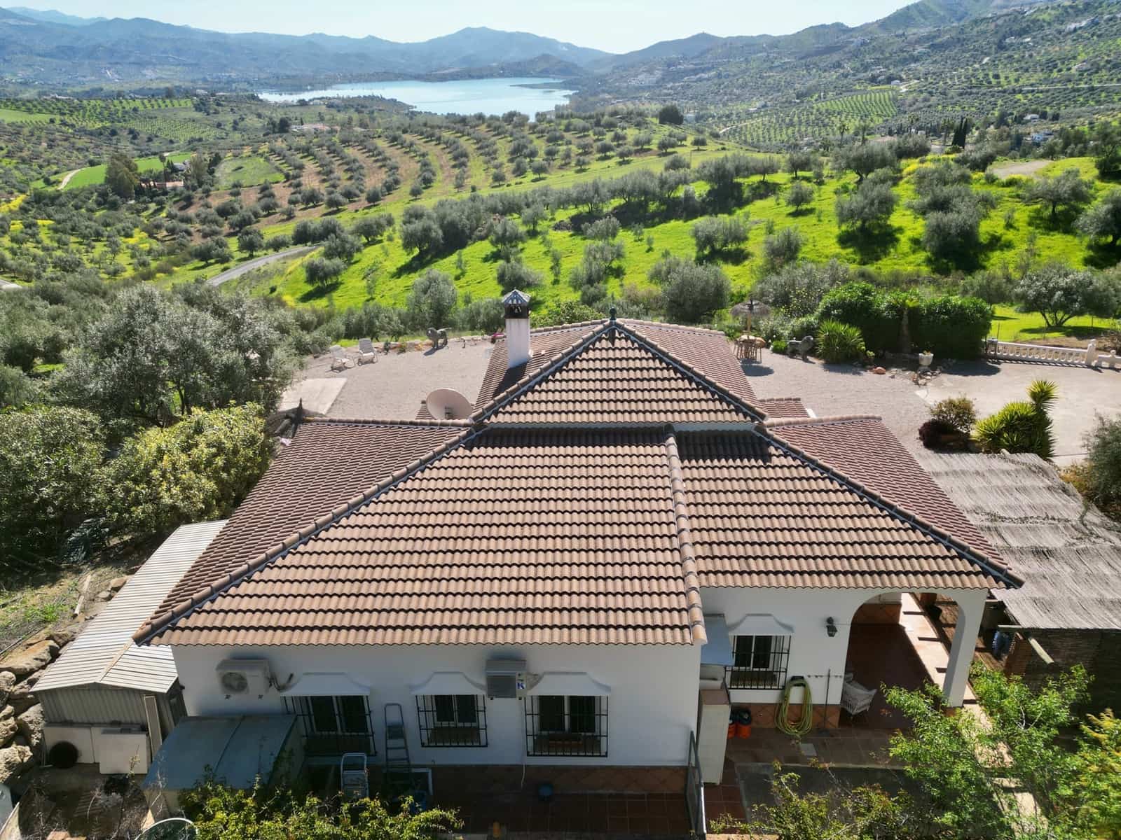 4 soverom Villa til salgs i Vinuela med svømmebasseng garasje - € 425 000 (Ref: 9696898)