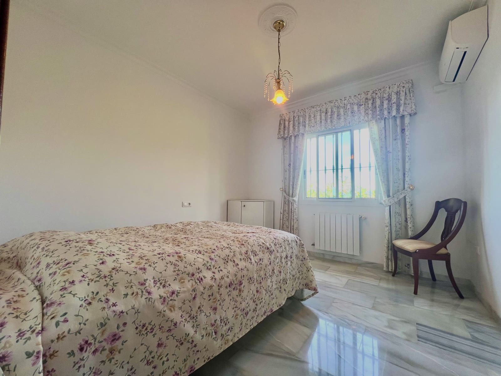 4 soverom Villa til salgs i Canillas de Aceituno med svømmebasseng garasje - € 449 000 (Ref: 9720964)