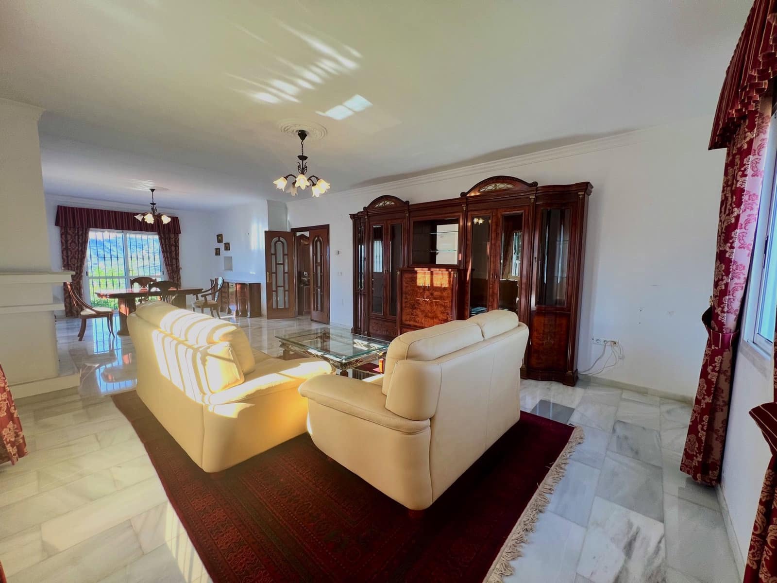 Chalet de 4 habitaciones en Canillas de Aceituno en venta con piscina garaje - 449.000 € (Ref: 9720964)