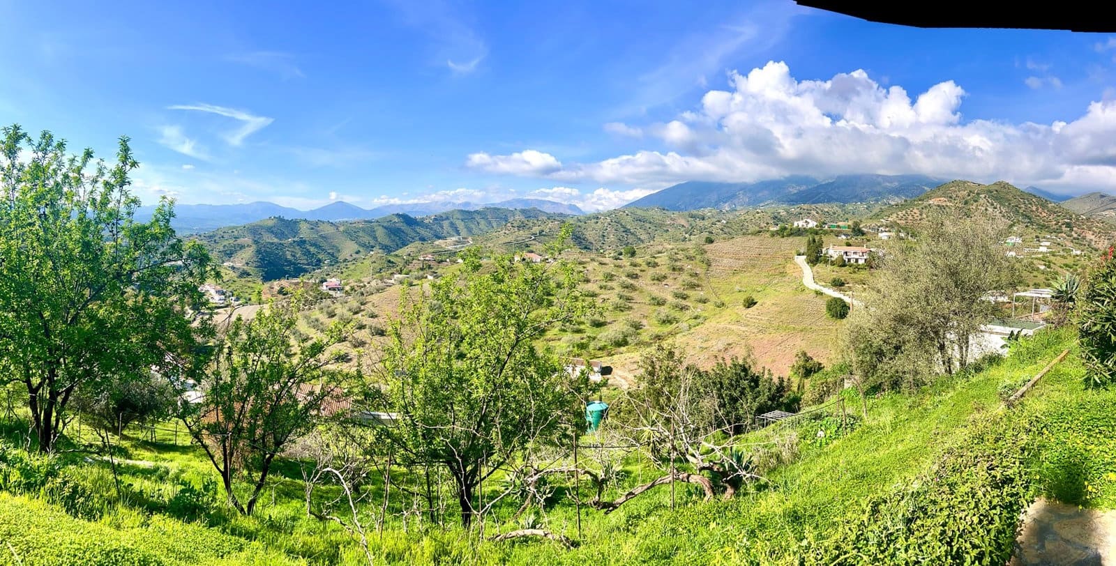 Chalet de 4 habitaciones en Canillas de Aceituno en venta con piscina garaje - 449.000 € (Ref: 9720964)