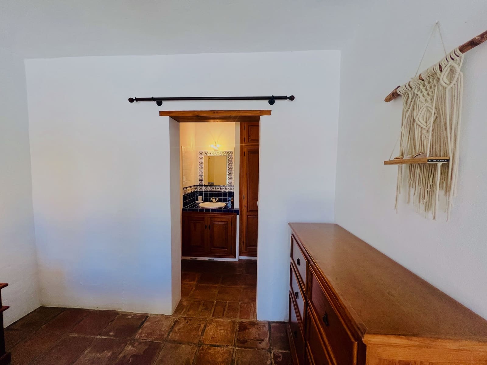 6 makuuhuone Huvila myytävänä paikassa Vinuela mukana uima-altaan 
autotalli - 849 000 € (Ref: 9729477)