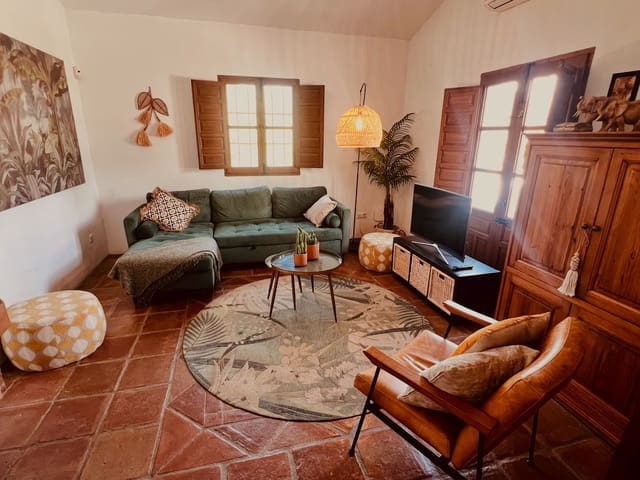 Chalet de 6 habitaciones en Viñuela en venta con piscina garaje - 849.000 € (Ref: 9729477)