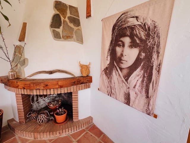 Chalet de 6 habitaciones en Viñuela en venta con piscina garaje - 849.000 € (Ref: 9729477)