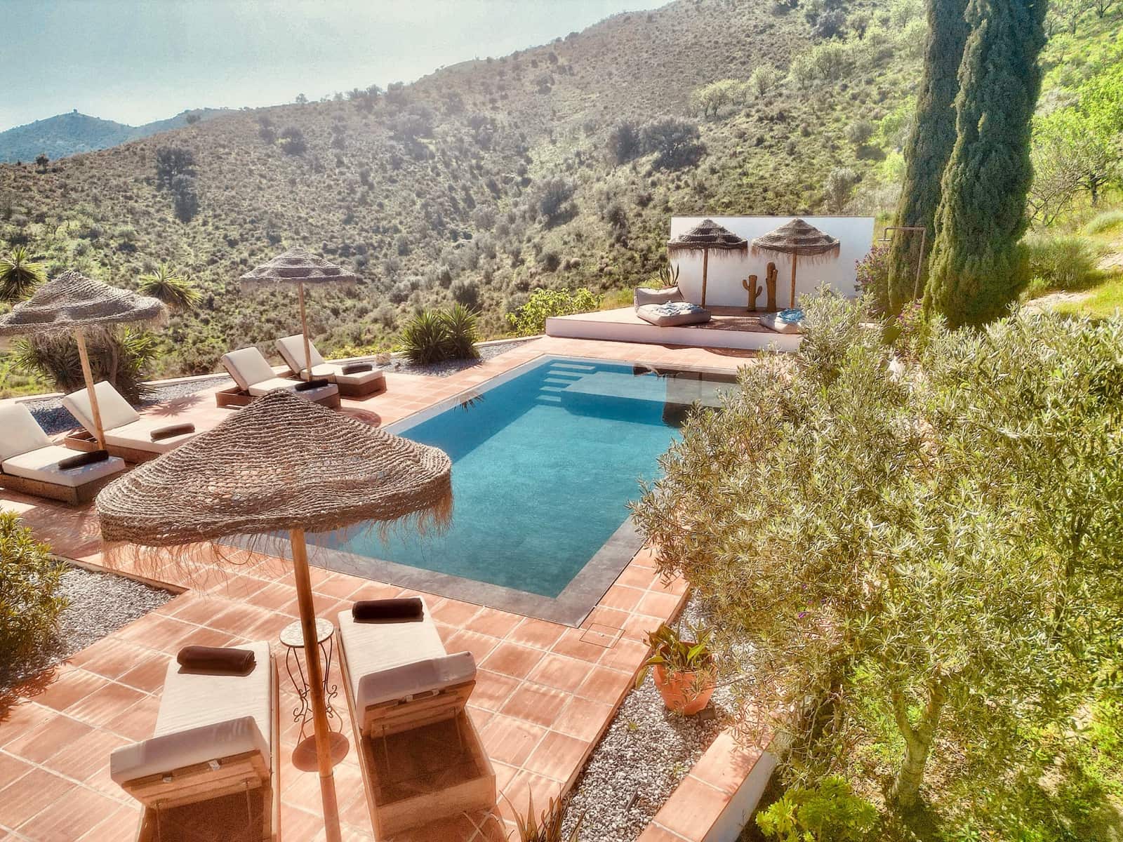 6 makuuhuone Huvila myytävänä paikassa Vinuela mukana uima-altaan 
autotalli - 849 000 € (Ref: 9729477)