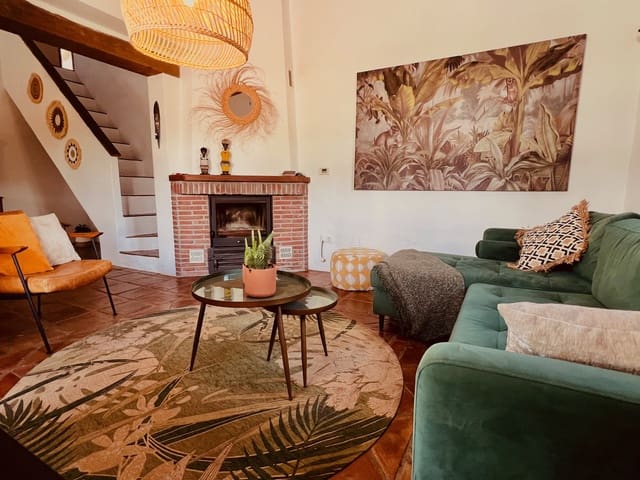 6 sypialnia Willa na sprzedaż w Viñuela z basenem garażem - 849 000 € (Ref: 9729477)