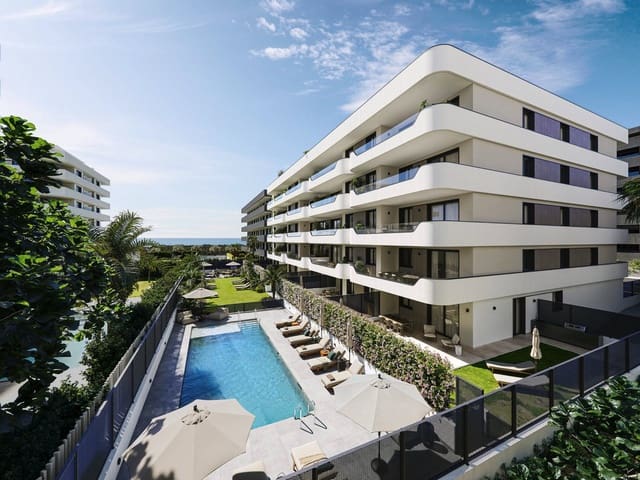 3 makuuhuone Huoneisto myytävänä paikassa Torre del Mar, Vélez-Málaga mukana uima-altaan 
autotalli - 477 000 € (Ref: 9740209)