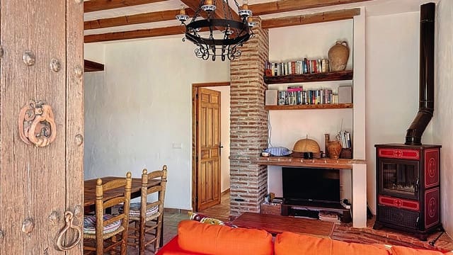 3 soverom Villa til salgs i Almáchar med svømmebasseng garasje - € 349 000 (Ref: 9757804)