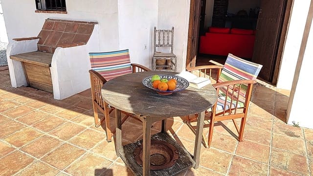 3 soverom Villa til salgs i Almáchar med svømmebasseng garasje - € 349 000 (Ref: 9757804)