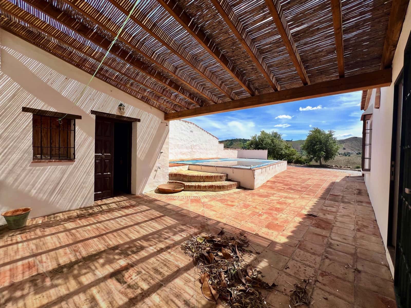 3 bedroom Villa for sale in Almachar with pool garage - € 349,000 (Ref: 9757804)