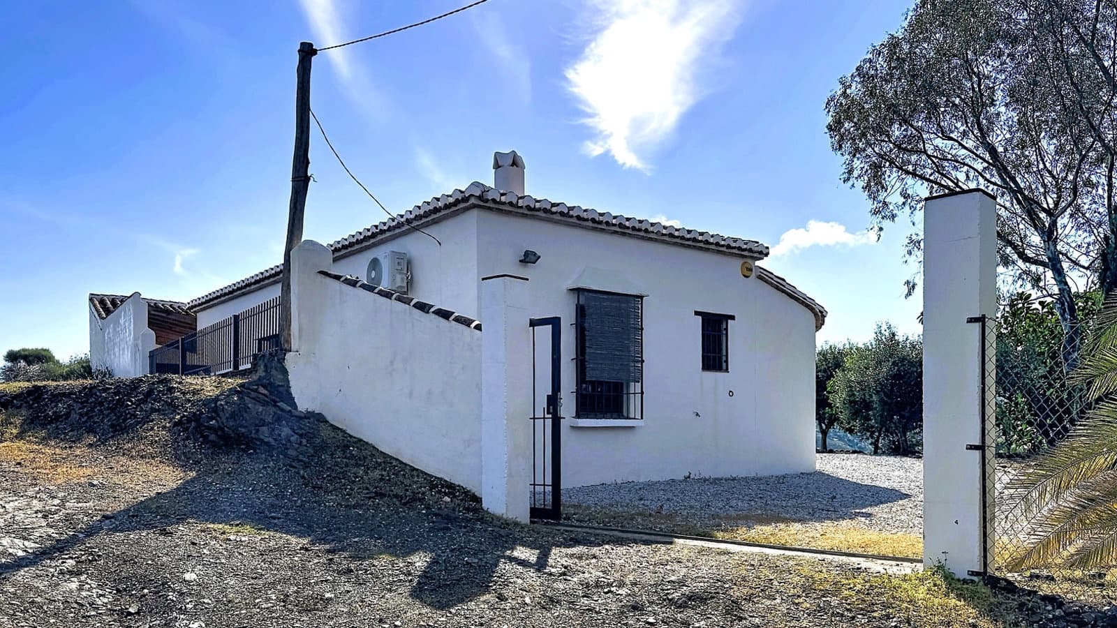 3 bedroom Villa for sale in Almachar with pool garage - € 349,000 (Ref: 9757804)