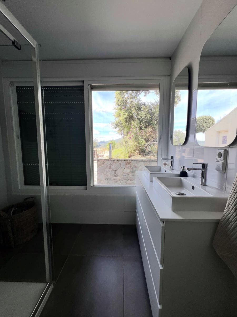 3 sypialnia Willa na sprzedaż w Riogordo z basenem garażem - 665 000 € (Ref: 9777116)