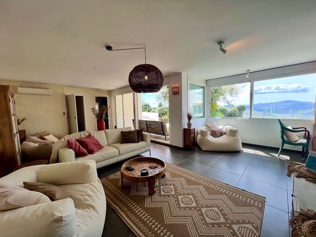 3 sypialnia Willa na sprzedaż w Riogordo z basenem garażem - 665 000 € (Ref: 9777116)