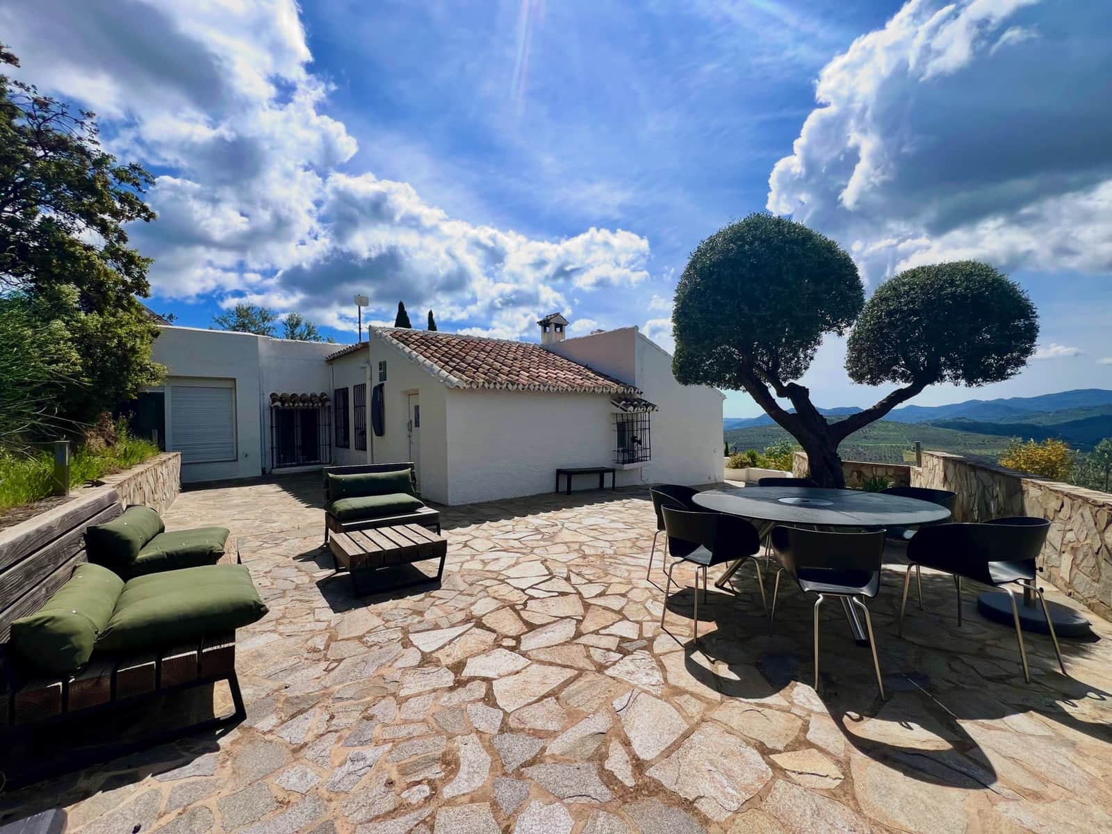 3 sypialnia Willa na sprzedaż w Riogordo z basenem garażem - 665 000 € (Ref: 9777116)