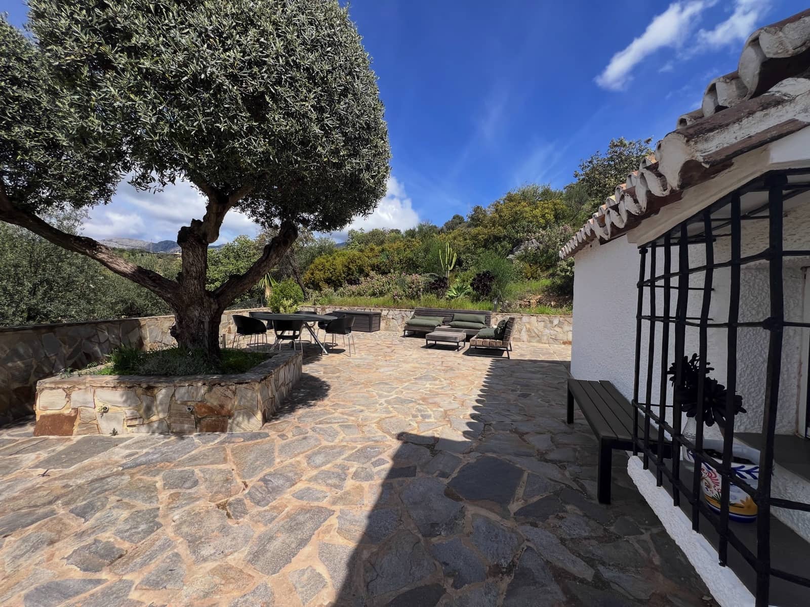 3 sypialnia Willa na sprzedaż w Riogordo z basenem garażem - 665 000 € (Ref: 9777116)