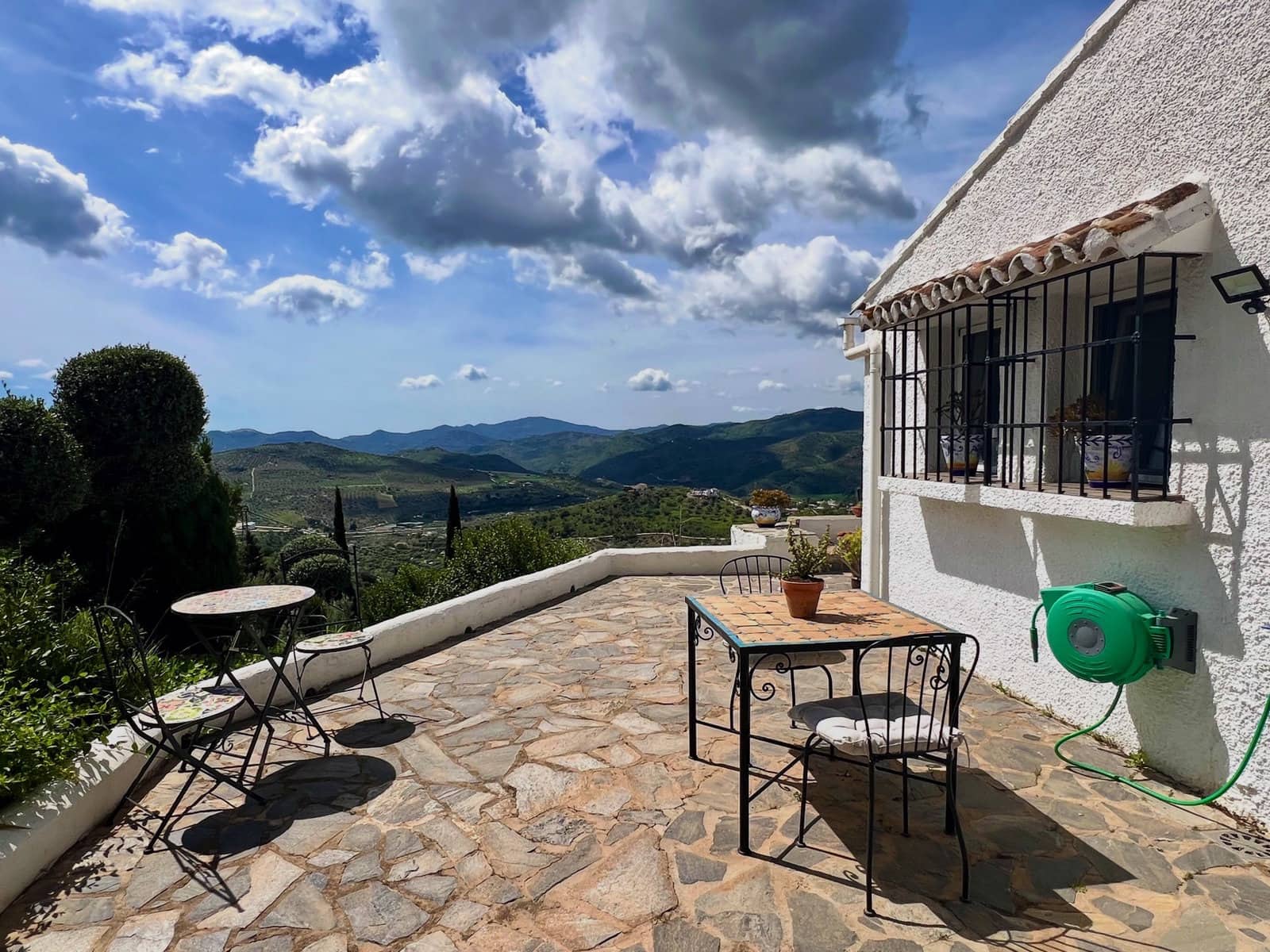 3 bedroom Finca/Country House for sale in Riogordo with pool garage - € 635,000 (Ref: 9777116)