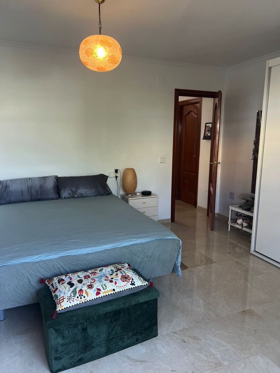 4 soveværelse Villa til salg i Caleta de Velez med swimmingpool garage - € 669.000 (Ref: 9795520)