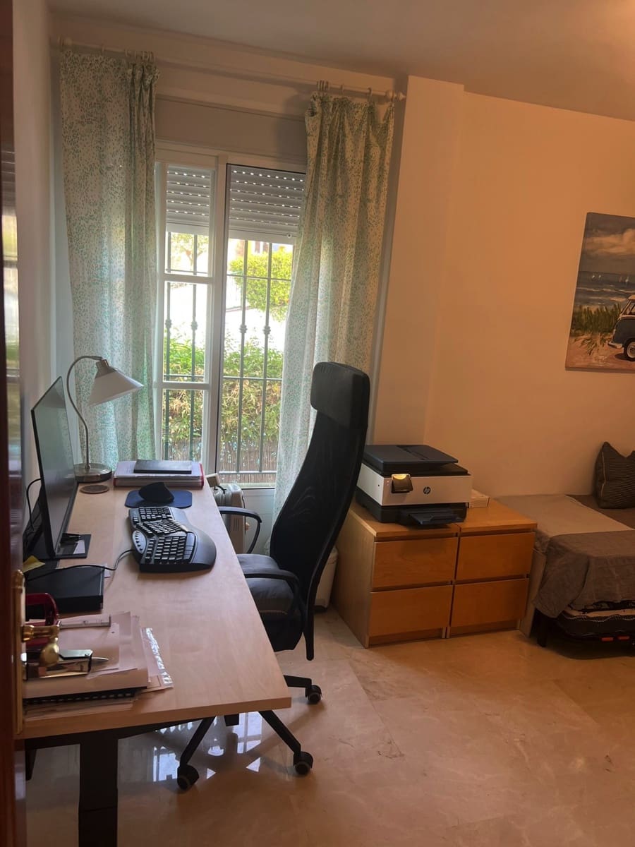 4 soveværelse Villa til salg i Caleta de Velez med swimmingpool garage - € 669.000 (Ref: 9795520)