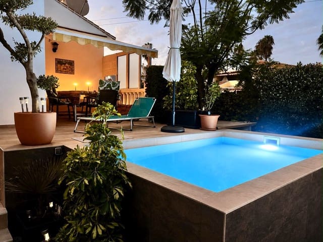 Chalet de 4 habitaciones en Caleta de Vélez, Vélez-Málaga en venta con piscina garaje - 669.000 € (Ref: 9795520)